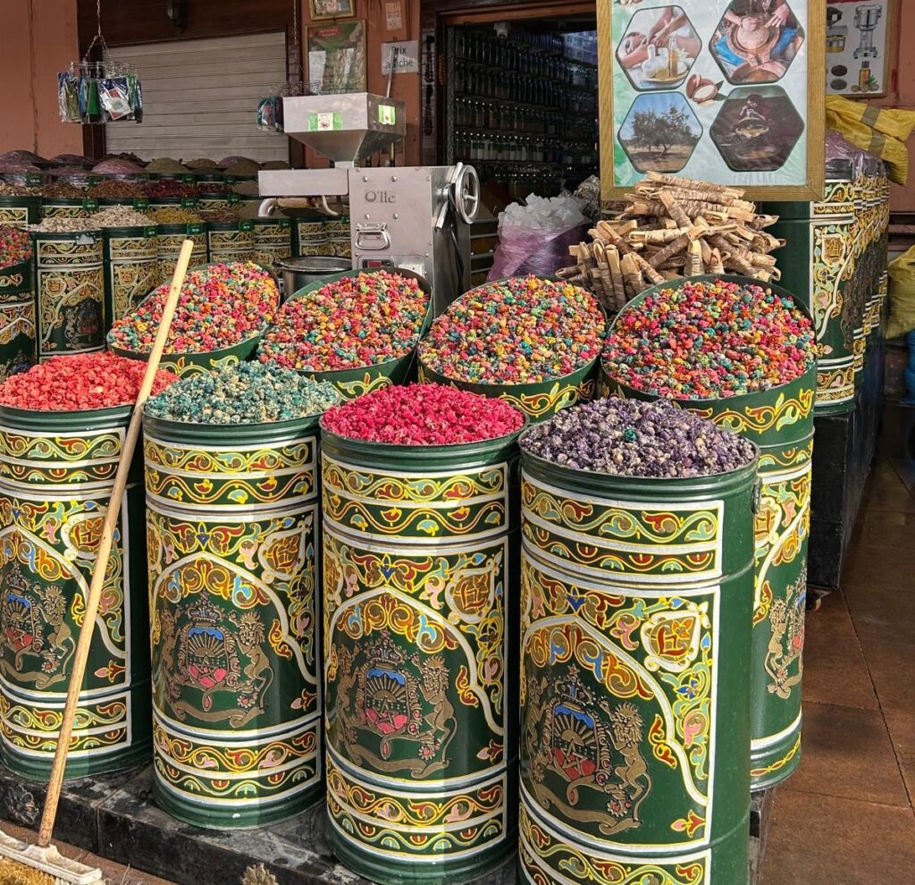 Viaje de 5 Días al Desierto desde Marrakech a Merzouga y Fes